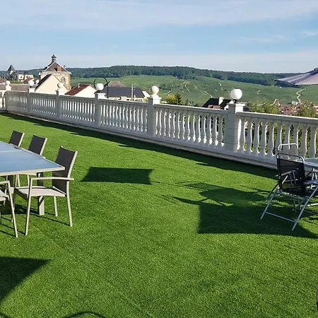 Holiday home Bellevue Chavot-Courcourt